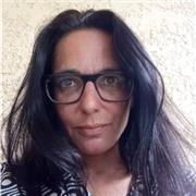 La philosophie est primordiale dans la vie et les études. Je tiens à vous transmettre ma passion avec patience et rigueur, en me tenant à votre écoute.